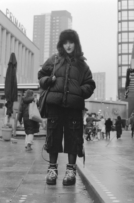 Street portret woman during winter rotterdam.